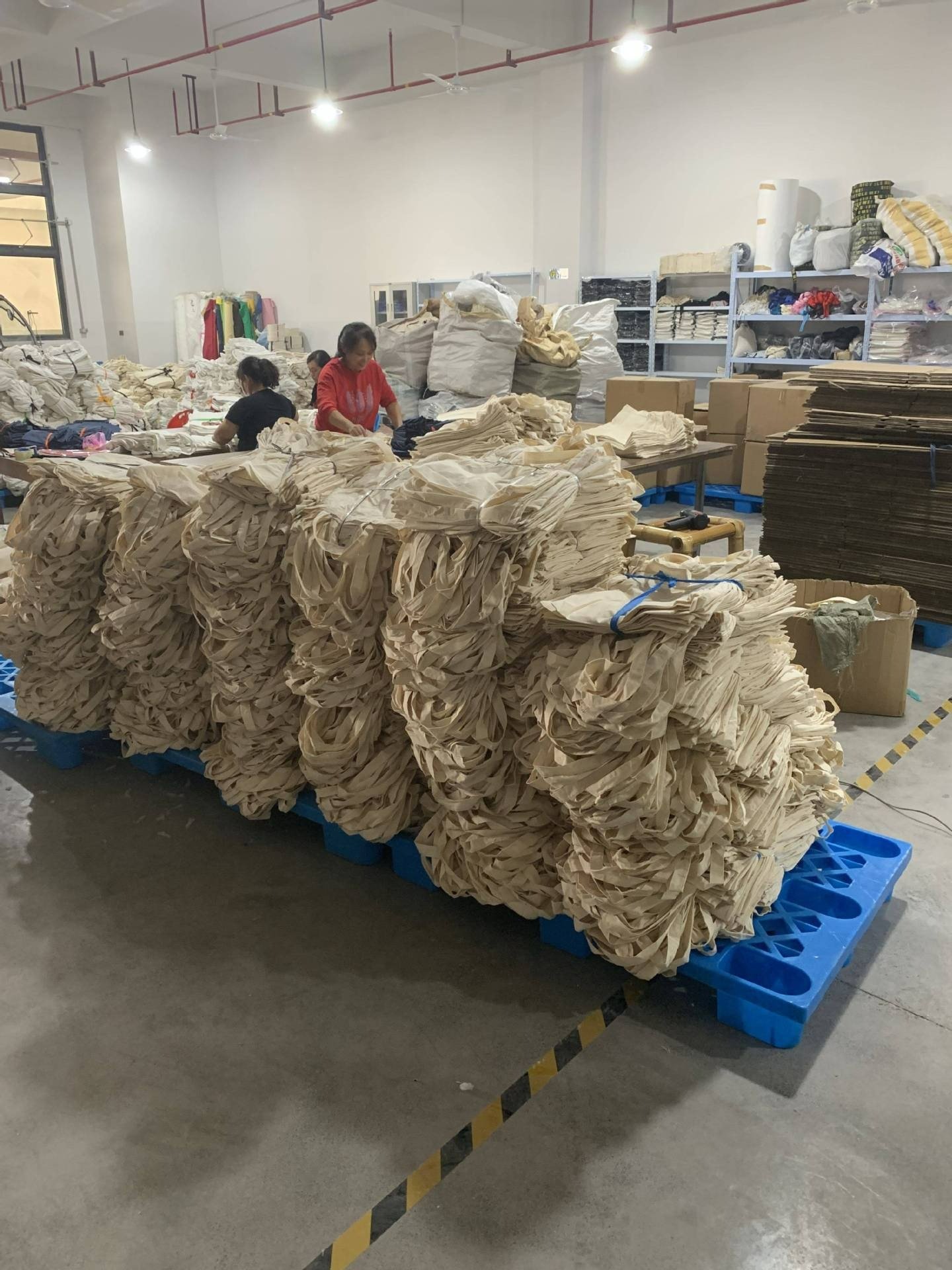 Silk Screen Printing on Canvas Bags