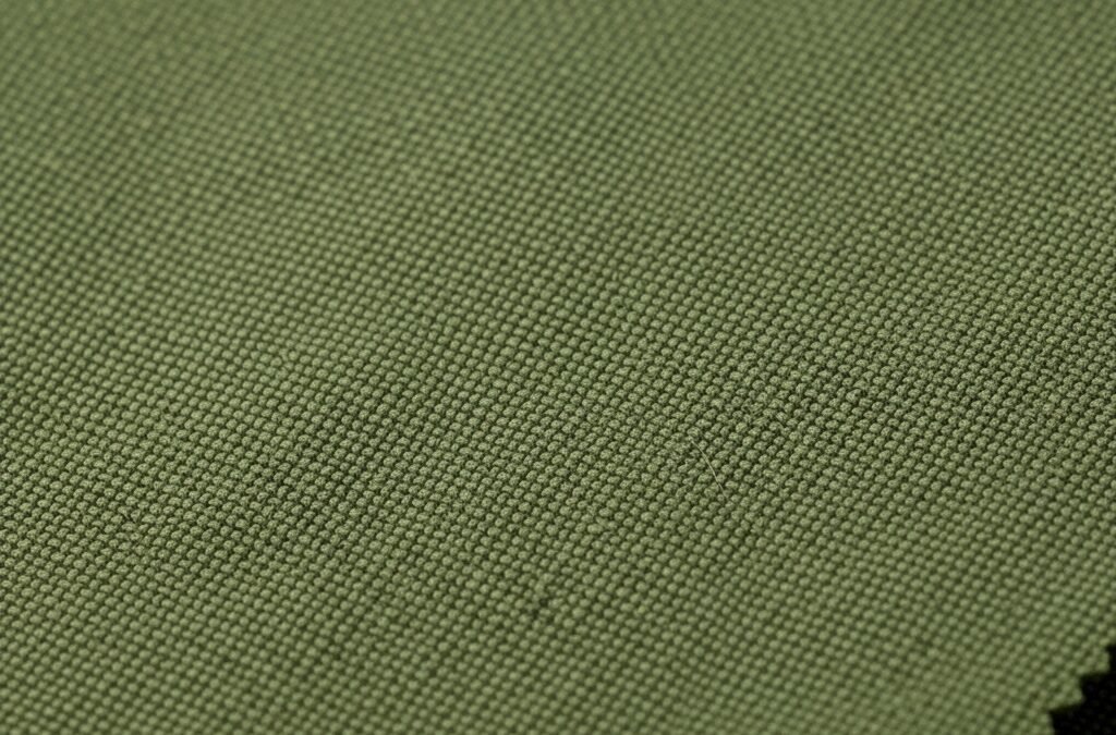 Woven PP vs Non-Woven PP: How They Are Made and Which Suits Your Product
