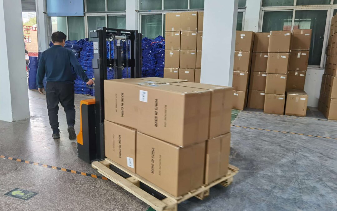 Shipping Bulk Bags to Canada: Duties, Taxes, and DDP Options