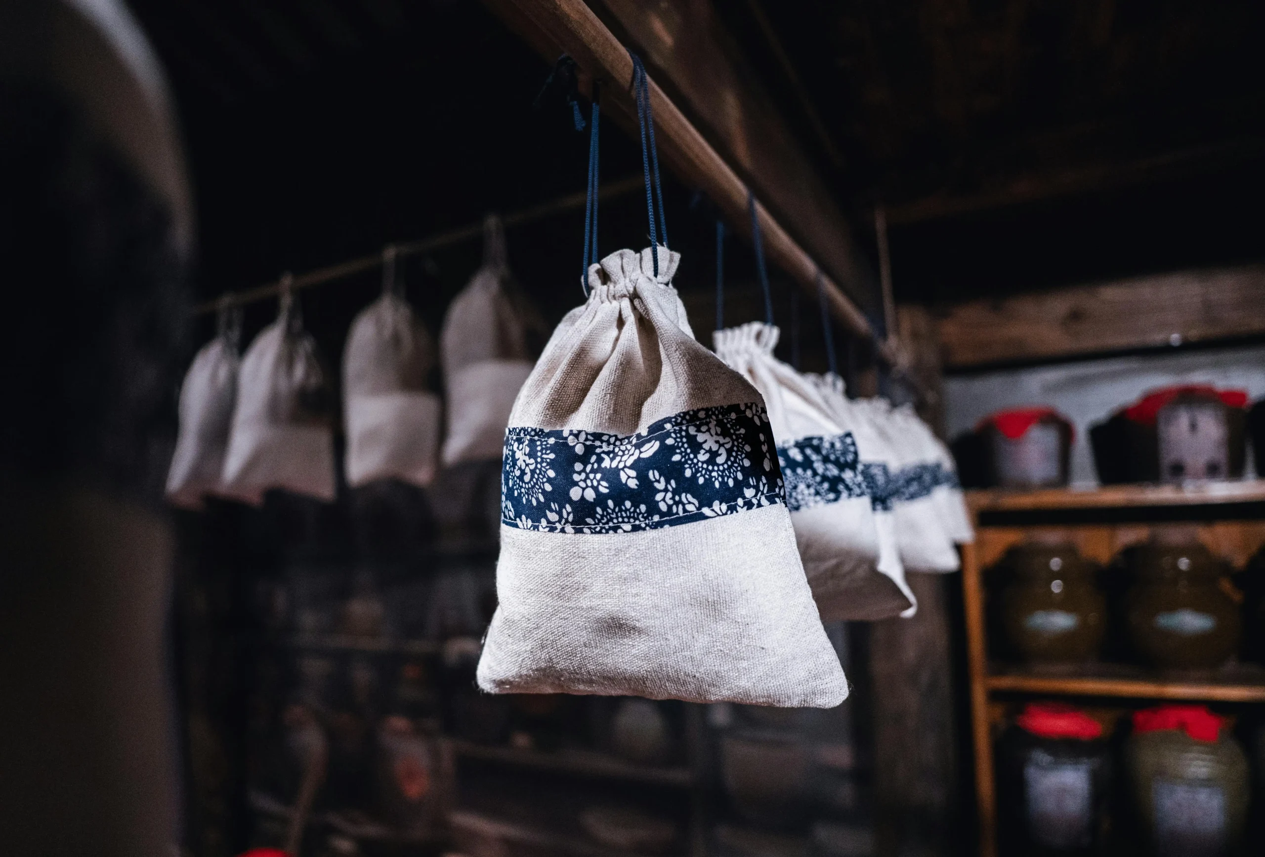 drawstring bags bulk pricing Production Methods: Screen vs. Digital Transfer