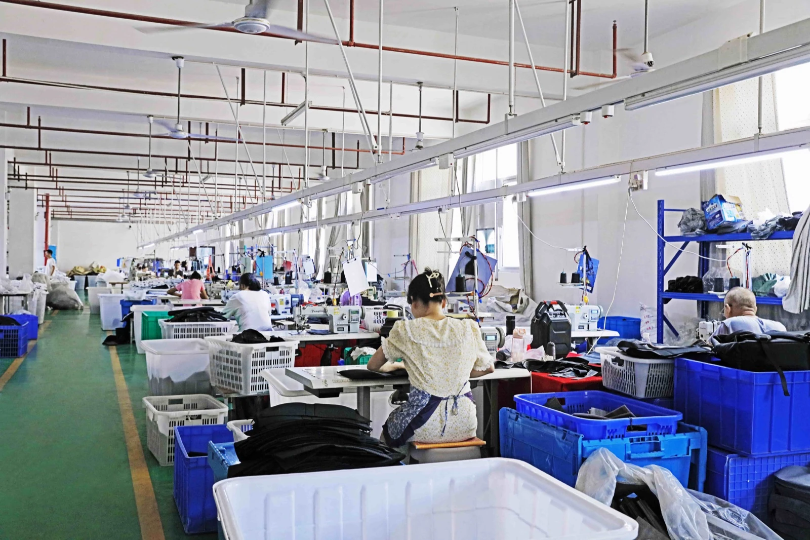 023 / Sewing workshop / Optimized display 1600